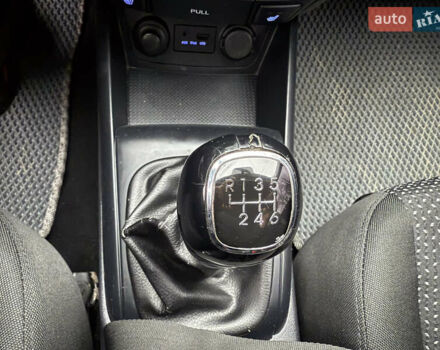 Серый Хендай i30, объемом двигателя 1.58 л и пробегом 286 тыс. км за 4900 $, фото 23 на Automoto.ua