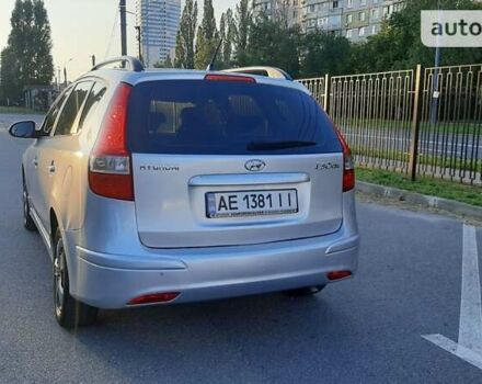 Серый Хендай i30, объемом двигателя 1.4 л и пробегом 213 тыс. км за 6500 $, фото 8 на Automoto.ua