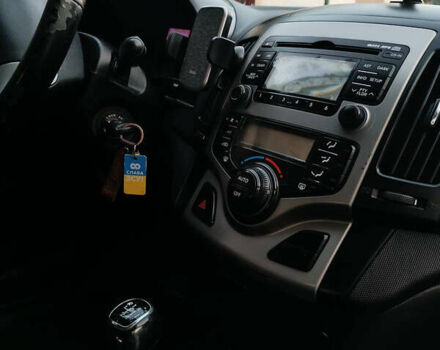 Серый Хендай i30, объемом двигателя 1.58 л и пробегом 348 тыс. км за 6000 $, фото 10 на Automoto.ua