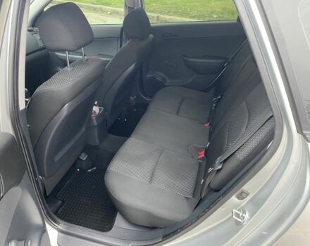 Серый Хендай i30, объемом двигателя 1.6 л и пробегом 87 тыс. км за 8200 $, фото 9 на Automoto.ua