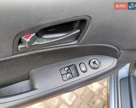 Сірий Хендай i30, об'ємом двигуна 1.4 л та пробігом 166 тис. км за 6350 $, фото 3 на Automoto.ua