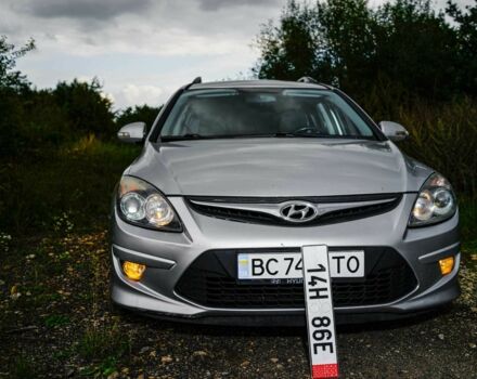 Серый Хендай i30, объемом двигателя 1.4 л и пробегом 227 тыс. км за 5400 $, фото 9 на Automoto.ua