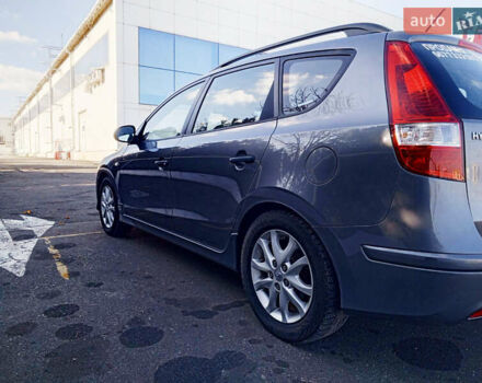 Сірий Хендай i30, об'ємом двигуна 1.4 л та пробігом 167 тис. км за 7400 $, фото 11 на Automoto.ua