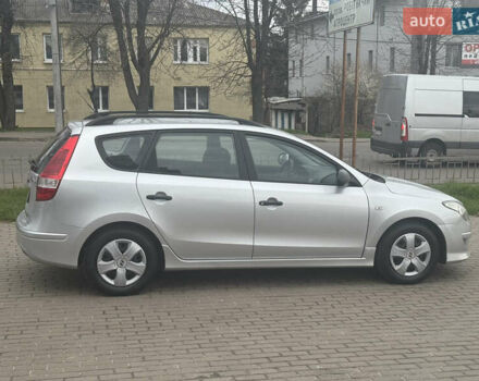 Серый Хендай i30, объемом двигателя 1.4 л и пробегом 220 тыс. км за 6450 $, фото 9 на Automoto.ua
