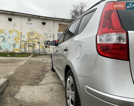 Сірий Хендай i30, об'ємом двигуна 1.6 л та пробігом 87 тис. км за 8200 $, фото 19 на Automoto.ua