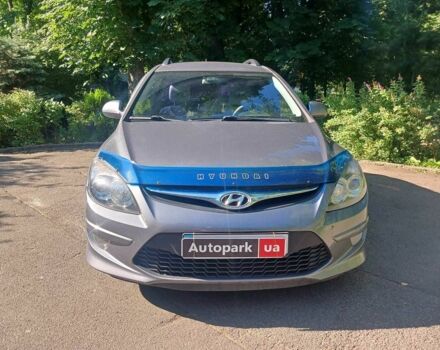 Сірий Хендай i30, об'ємом двигуна 1.6 л та пробігом 283 тис. км за 5890 $, фото 1 на Automoto.ua