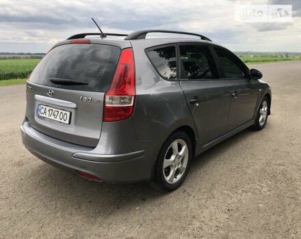 Сірий Хендай i30, об'ємом двигуна 1.6 л та пробігом 172 тис. км за 7000 $, фото 2 на Automoto.ua