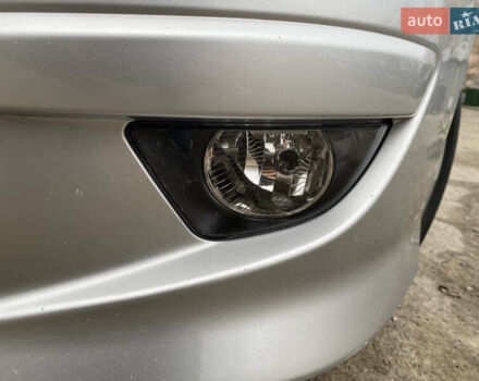 Сірий Хендай i30, об'ємом двигуна 1.6 л та пробігом 87 тис. км за 8200 $, фото 12 на Automoto.ua