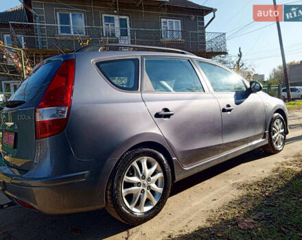 Сірий Хендай i30, об'ємом двигуна 1.4 л та пробігом 167 тис. км за 7400 $, фото 7 на Automoto.ua