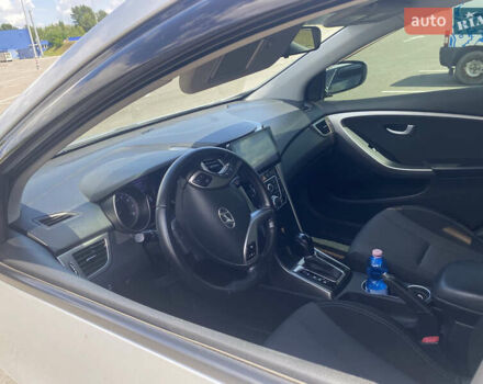 Сірий Хендай i30, об'ємом двигуна 1.59 л та пробігом 222 тис. км за 10100 $, фото 6 на Automoto.ua