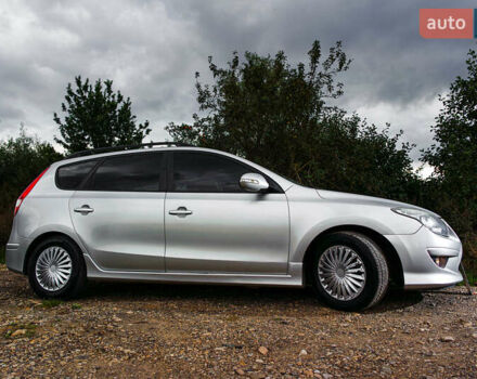 Серый Хендай i30, объемом двигателя 1.4 л и пробегом 227 тыс. км за 5400 $, фото 52 на Automoto.ua
