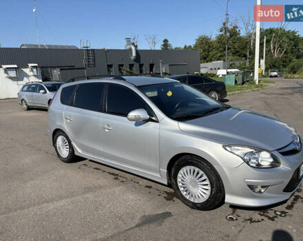 Серый Хендай i30, объемом двигателя 1.4 л и пробегом 336 тыс. км за 4999 $, фото 13 на Automoto.ua