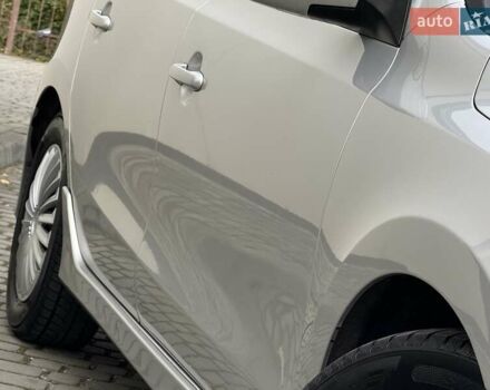 Хендай i30 2012 в Дрогобыче на Automoto.ua Серый Хендай i30, объемом двигателя 1.4 л и пробегом 230 тыс. км за 5650 $, фото 7 на Automoto.ua