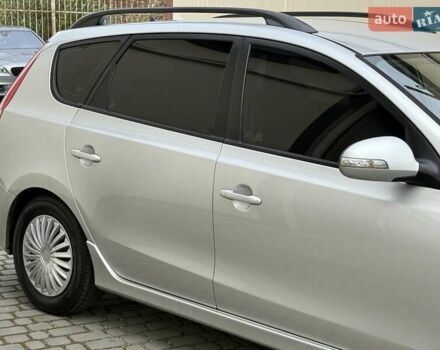 Хендай i30 2012 в Дрогобыче на Automoto.ua Серый Хендай i30, объемом двигателя 1.4 л и пробегом 230 тыс. км за 5650 $, фото 12 на Automoto.ua