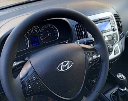 Сірий Хендай i30, об'ємом двигуна 1.4 л та пробігом 167 тис. км за 7400 $, фото 16 на Automoto.ua
