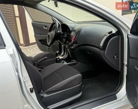 Хендай i30 2012 в Дрогобыче на Automoto.ua Серый Хендай i30, объемом двигателя 1.4 л и пробегом 230 тыс. км за 5650 $, фото 68 на Automoto.ua