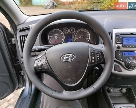 Сірий Хендай i30, об'ємом двигуна 1.4 л та пробігом 166 тис. км за 6350 $, фото 10 на Automoto.ua