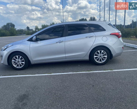 Сірий Хендай i30, об'ємом двигуна 1.59 л та пробігом 222 тис. км за 10100 $, фото 9 на Automoto.ua