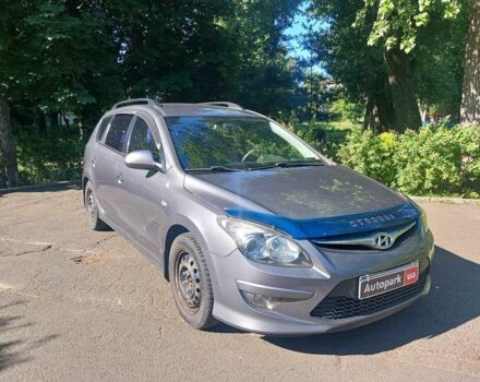 Сірий Хендай i30, об'ємом двигуна 1.6 л та пробігом 283 тис. км за 5890 $, фото 2 на Automoto.ua