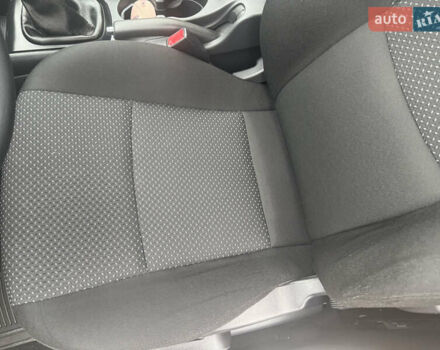 Серый Хендай i30, объемом двигателя 1.4 л и пробегом 220 тыс. км за 6450 $, фото 19 на Automoto.ua