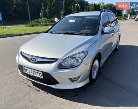 Серый Хендай i30, объемом двигателя 1.4 л и пробегом 336 тыс. км за 4999 $, фото 1 на Automoto.ua