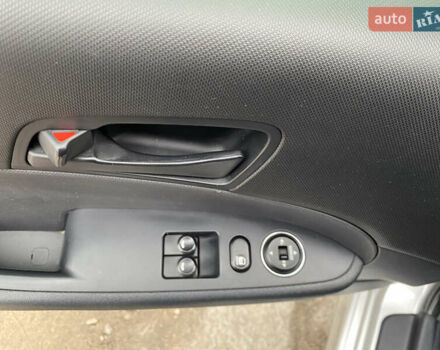 Сірий Хендай i30, об'ємом двигуна 1.6 л та пробігом 87 тис. км за 8200 $, фото 30 на Automoto.ua
