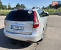 Серый Хендай i30, объемом двигателя 1.4 л и пробегом 336 тыс. км за 4999 $, фото 9 на Automoto.ua