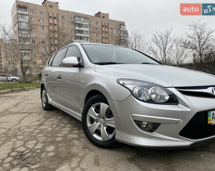 Сірий Хендай i30, об'ємом двигуна 1.6 л та пробігом 87 тис. км за 8200 $, фото 13 на Automoto.ua