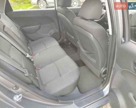 Сірий Хендай i30, об'ємом двигуна 1.4 л та пробігом 166 тис. км за 6350 $, фото 17 на Automoto.ua