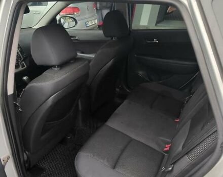 Сірий Хендай i30, об'ємом двигуна 1.58 л та пробігом 200 тис. км за 7150 $, фото 8 на Automoto.ua