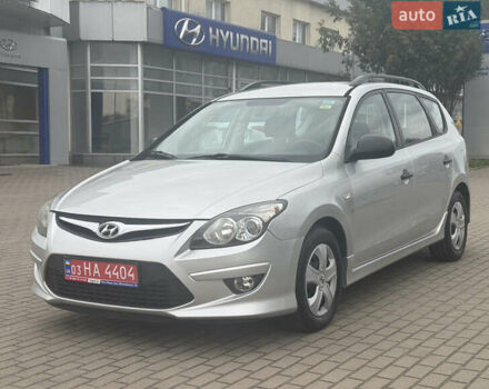 Серый Хендай i30, объемом двигателя 1.4 л и пробегом 220 тыс. км за 6450 $, фото 3 на Automoto.ua