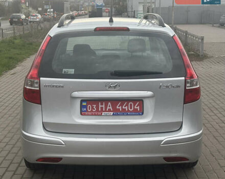 Серый Хендай i30, объемом двигателя 1.4 л и пробегом 220 тыс. км за 6450 $, фото 7 на Automoto.ua