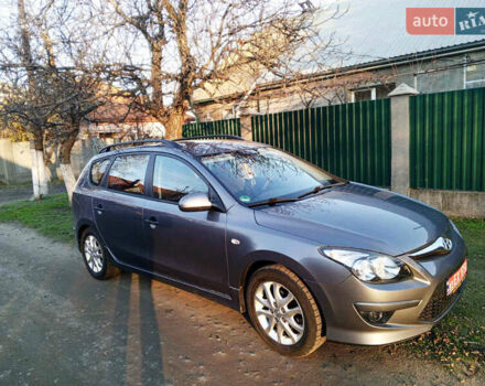 Сірий Хендай i30, об'ємом двигуна 1.4 л та пробігом 167 тис. км за 7400 $, фото 6 на Automoto.ua