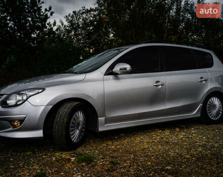 Серый Хендай i30, объемом двигателя 1.4 л и пробегом 227 тыс. км за 5400 $, фото 15 на Automoto.ua