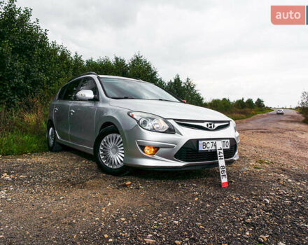 Серый Хендай i30, объемом двигателя 1.4 л и пробегом 227 тыс. км за 5400 $, фото 38 на Automoto.ua