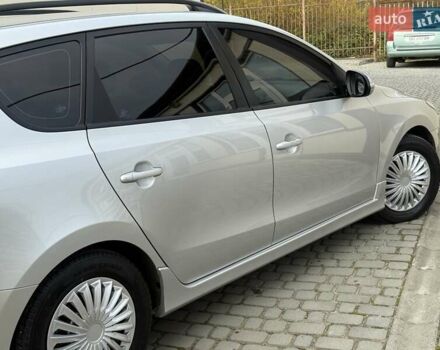 Хендай i30 2012 в Дрогобыче на Automoto.ua Серый Хендай i30, объемом двигателя 1.4 л и пробегом 230 тыс. км за 5650 $, фото 44 на Automoto.ua