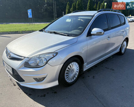 Серый Хендай i30, объемом двигателя 1.4 л и пробегом 336 тыс. км за 4999 $, фото 2 на Automoto.ua