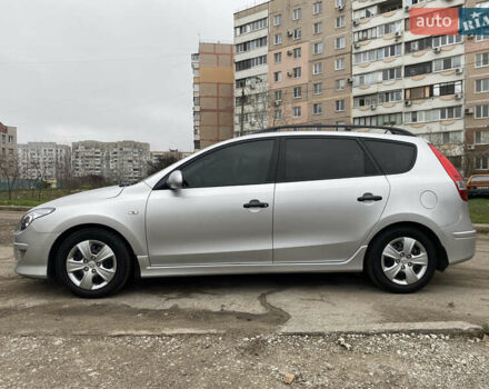 Сірий Хендай i30, об'ємом двигуна 1.6 л та пробігом 87 тис. км за 8200 $, фото 24 на Automoto.ua