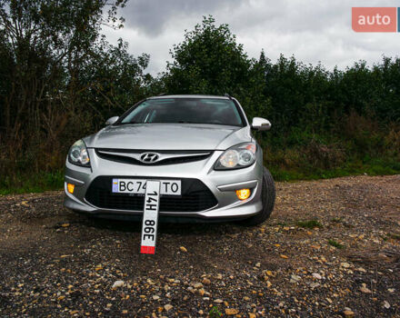 Серый Хендай i30, объемом двигателя 1.4 л и пробегом 227 тыс. км за 5400 $, фото 37 на Automoto.ua
