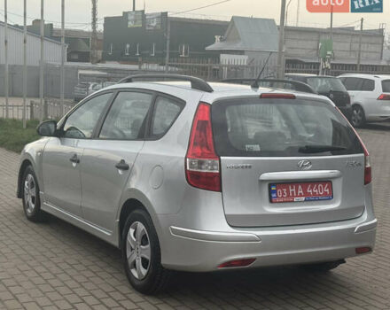 Серый Хендай i30, объемом двигателя 1.4 л и пробегом 220 тыс. км за 6450 $, фото 6 на Automoto.ua