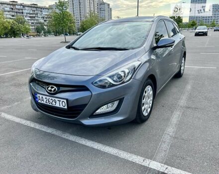 Сірий Хендай i30, об'ємом двигуна 1.58 л та пробігом 185 тис. км за 10800 $, фото 2 на Automoto.ua