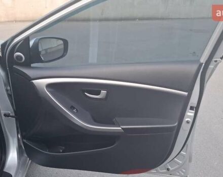 Сірий Хендай i30, об'ємом двигуна 1.6 л та пробігом 147 тис. км за 11500 $, фото 40 на Automoto.ua