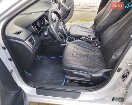 Серый Хендай i30, объемом двигателя 1.4 л и пробегом 203 тыс. км за 7777 $, фото 21 на Automoto.ua