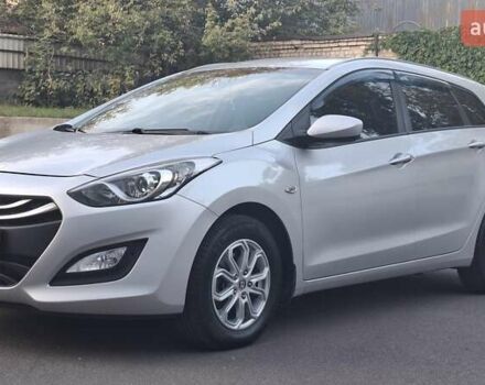 Сірий Хендай i30, об'ємом двигуна 1.6 л та пробігом 147 тис. км за 11500 $, фото 9 на Automoto.ua