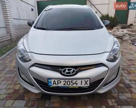Серый Хендай i30, объемом двигателя 1.4 л и пробегом 203 тыс. км за 7777 $, фото 1 на Automoto.ua