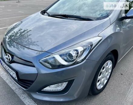 Сірий Хендай i30, об'ємом двигуна 1.58 л та пробігом 185 тис. км за 10800 $, фото 4 на Automoto.ua