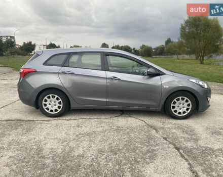 Серый Хендай i30, объемом двигателя 1.6 л и пробегом 107 тыс. км за 8900 $, фото 4 на Automoto.ua