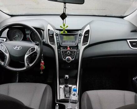 Хендай i30 2013 в Киеве на Automoto.ua Серый Хендай i30, объемом двигателя 1.58 л и пробегом 231 тыс. км за 11500 $, фото 24 на Automoto.ua