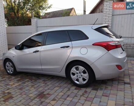 Серый Хендай i30, объемом двигателя 1.4 л и пробегом 203 тыс. км за 7777 $, фото 9 на Automoto.ua