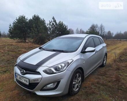 Серый Хендай i30, объемом двигателя 1.4 л и пробегом 262 тыс. км за 8200 $, фото 5 на Automoto.ua